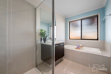 Property photo of 16 Sinclair Court Harkness VIC 3337