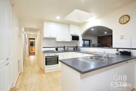 Property photo of 2 Carole Court Cranbourne VIC 3977