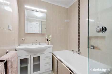 Property photo of 6 Risdon Court Wantirna South VIC 3152