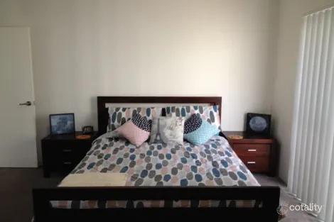 Property photo of 5 Dowitcher Turn Tapping WA 6065