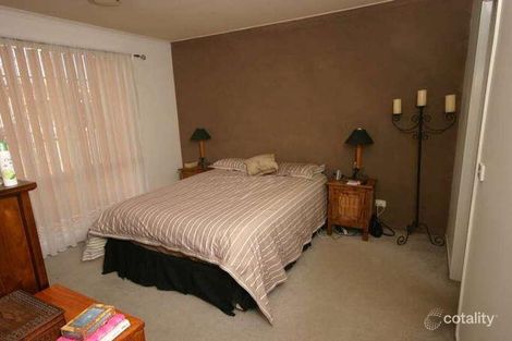 Property photo of 11 Comte Close Cranbourne West VIC 3977