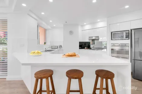 Property photo of 10/129 Surf Parade Broadbeach QLD 4218