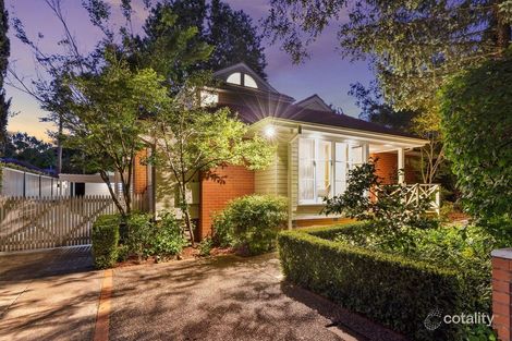 Property photo of 11 Schomburgk Street Yarralumla ACT 2600