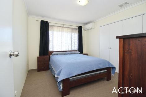Property photo of 33 Park Drive Cooloongup WA 6168