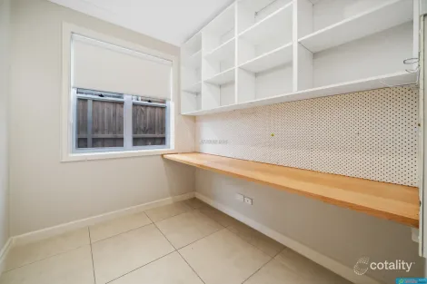 Property photo of 8 Foley Road Edmondson Park NSW 2174