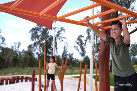 Property photo of 27 Tuart Ridge Parmelia WA 6167