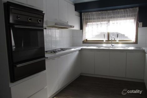 Property photo of 11 Newbury Street Werribee VIC 3030