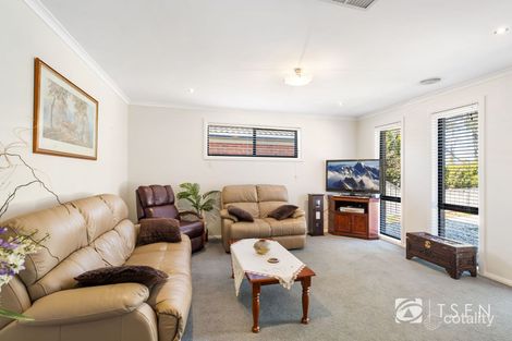 Property photo of 61 Manna Gum Drive Epsom VIC 3551