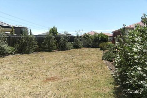 Property photo of 10 Rowlandson Place Taylors Lakes VIC 3038