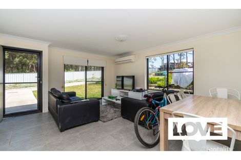 Property photo of 1/41A Stannett Street Waratah West NSW 2298