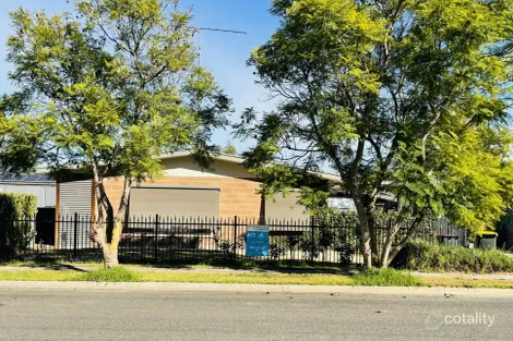 26 Railway Tce, Coonalpyn, SA 5265