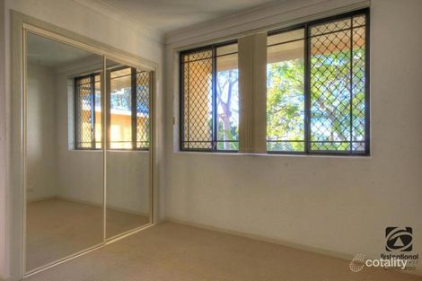 Property photo of 2/5 View Street Coorparoo QLD 4151