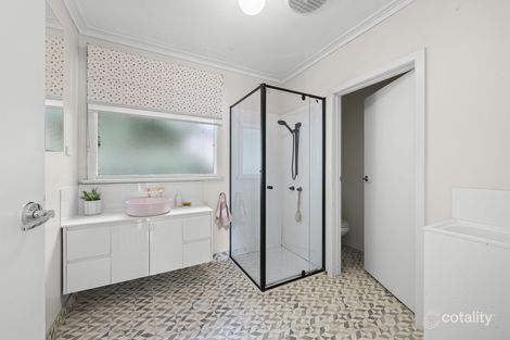 Property photo of 1/17 Burnbank Street Lake Wendouree VIC 3350