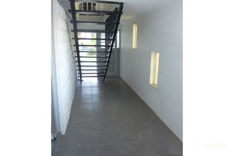 Property photo of 33 Hibiscus Avenue Kin Kora QLD 4680