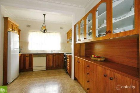 Property photo of 10 Fairy Avenue Fairy Meadow NSW 2519