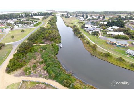 Property photo of 13 Hawick Place Warrnambool VIC 3280
