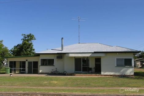 2 Florence St, Pittsworth, QLD 4356