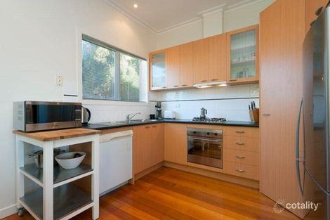 Property photo of 2/66 Hammond Street Thornbury VIC 3071