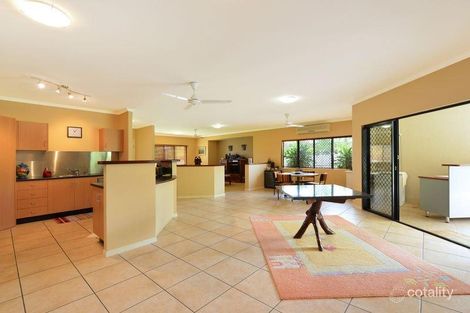 Property photo of 13 Pelling Close Kanimbla QLD 4870