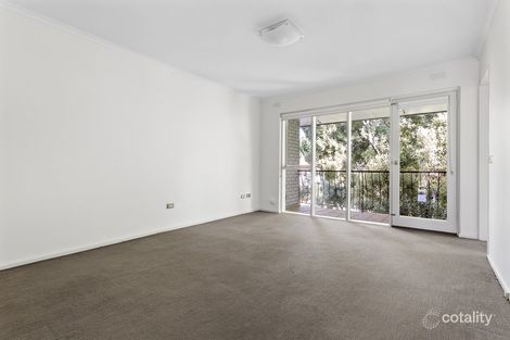 Property photo of 4/20 Rossfield Avenue Kew VIC 3101