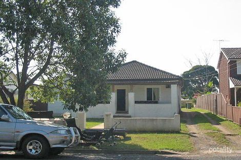 17 James St, Fairfield East, NSW 2165