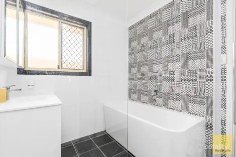 Property photo of 39 Jeppesen Drive Emerald QLD 4720