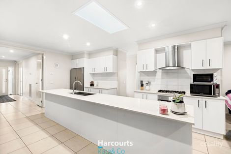 Property photo of 73 Serenity Way Craigieburn VIC 3064