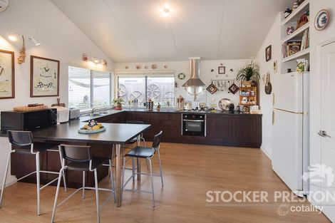 Property photo of 1A Toby Court Quindalup WA 6281