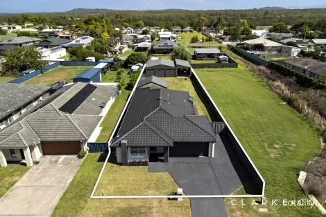 54 York St, Greta, NSW 2334