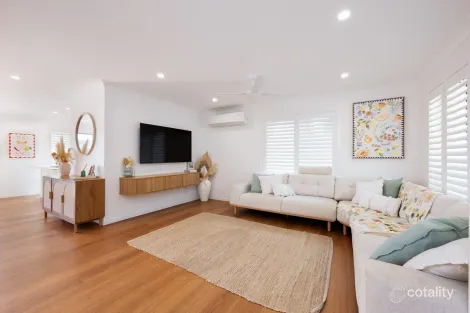 Property photo of 9 Barnes Street Woolgoolga NSW 2456