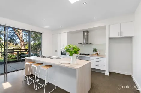 Property photo of 17 Fairway Drive Safety Beach VIC 3936