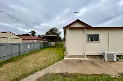 4/5 Calabash St, Young, NSW 2594