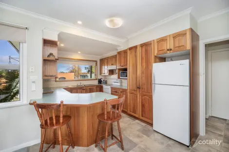 Property photo of 21 St James Crescent Warrnambool VIC 3280