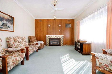 Property photo of 17 Roland Avenue Strathmore VIC 3041