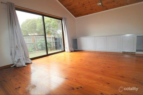 38 Blossom Park Dr, Mill Park, VIC 3082