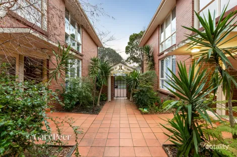 Property photo of 11/57-59 Lansdowne Road St Kilda East VIC 3183