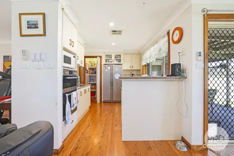 Property photo of 15 Milpara Court Hillvue NSW 2340