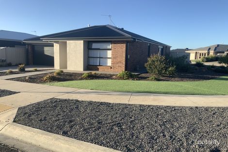 Property photo of 12 Waterlink Esplanade Horsham VIC 3400