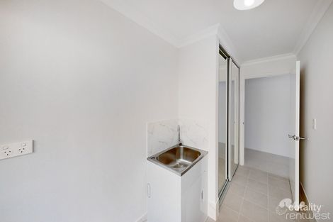 Property photo of 4 Roedean Street Bennett Springs WA 6063