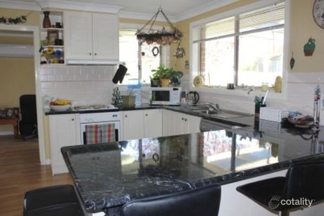 Property photo of 13 Elliot Close Windradyne NSW 2795