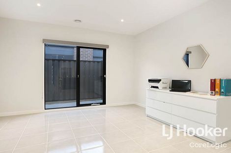 Property photo of 27 Terrene Terrace Point Cook VIC 3030