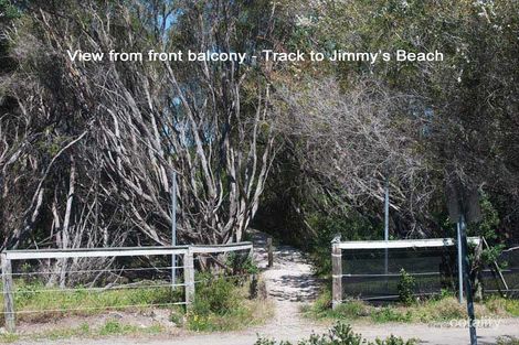 Property photo of 11 The Boulevarde Hawks Nest NSW 2324