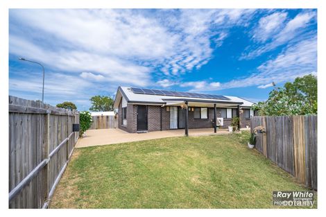 Property photo of 2 Jomarant Place Kawana QLD 4701