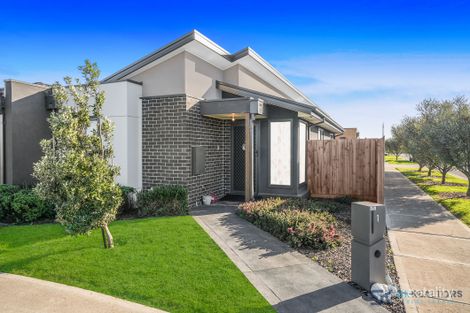 Property photo of 1/36 Bridgewater Parkway Wallan VIC 3756