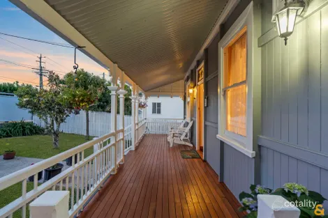 Property photo of 18 Manly Road Manly QLD 4179