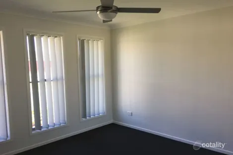 Property photo of 16 Turner Crescent Ormeau Hills QLD 4208