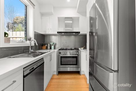 Property photo of 2/318 Bell Street Coburg VIC 3058