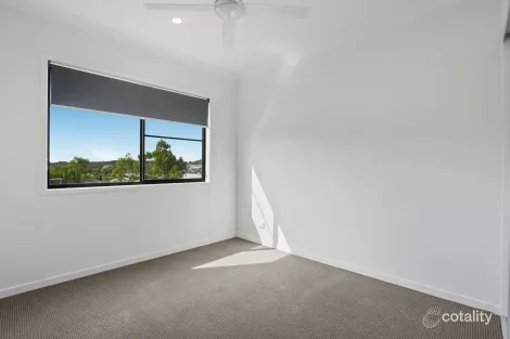 Property photo of 10 Denali Street Holmview QLD 4207