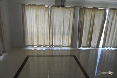 Property photo of 14 Lachlan Crescent Roxburgh Park VIC 3064