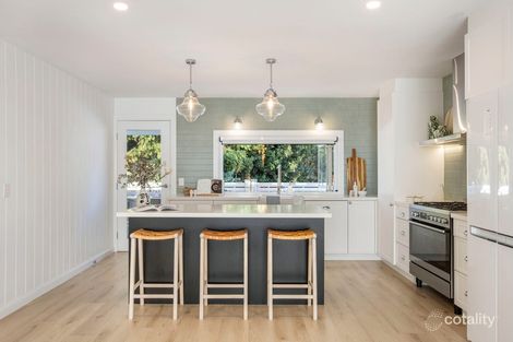 Property photo of 4 Poinciana Boulevard Broadbeach Waters QLD 4218